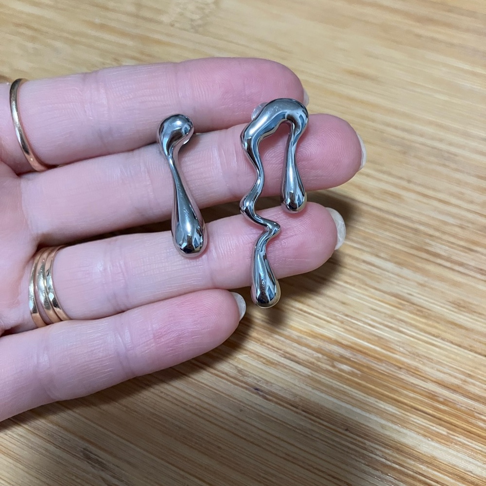 Beautiful drip earrings